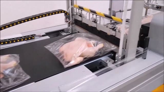 ماكينة تغليف الدجاج